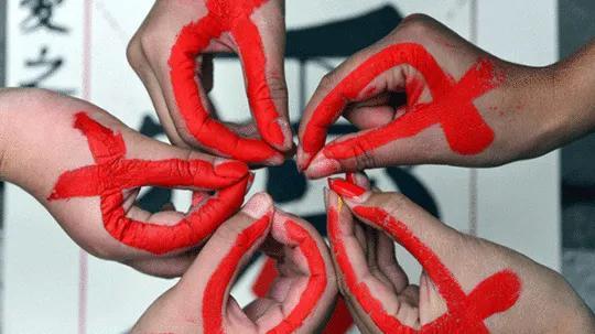 一次高危性行为感染率大吗，高危一次感染几率（也有办法预防HIV感染）