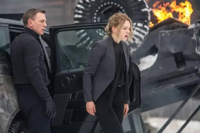 007观看顺序及演员，电影007系列观看顺序（5部丹尼尔·克雷格《007》综合评分排名）