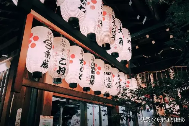 轻颜相机最新版本下载2022免费，轻颜相机免费下载安装（直接抄作业谁修都好看）