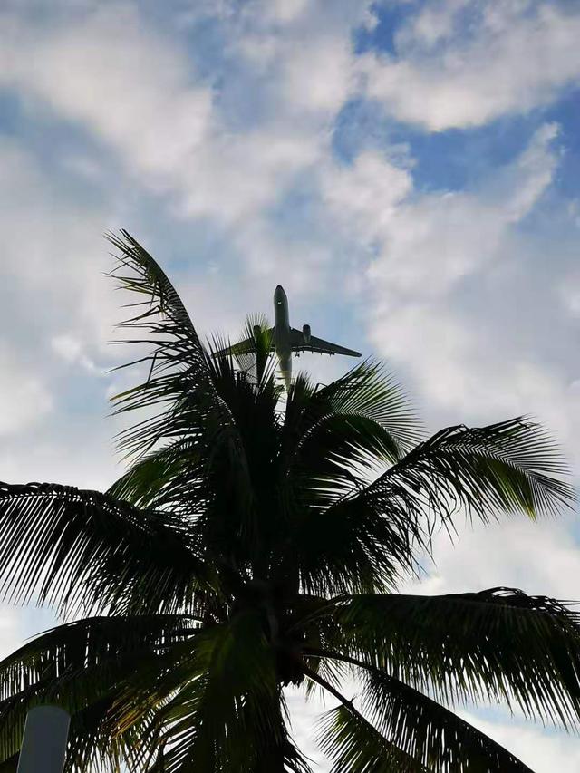 天涯海角在哪个省，天涯海角在哪里哪个省（海南天涯海角，风光旖旎如画）