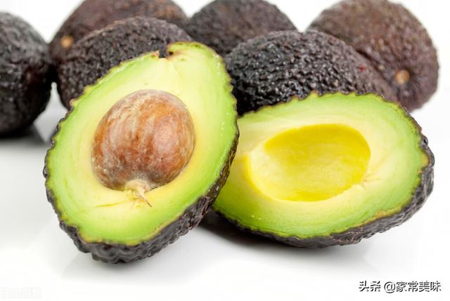 杨桃好吃吗，杨桃可以多吃吗（网友评选出5种又贵又难吃的水果）