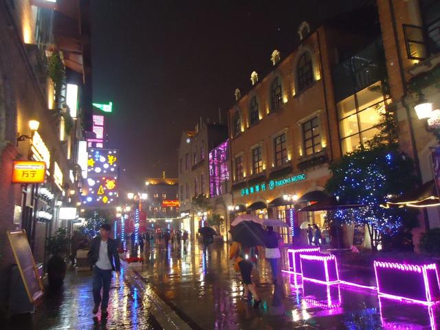 武汉好玩的地方，武汉有什么好玩的地方（武汉最值得去的十大景点及其特色小吃）