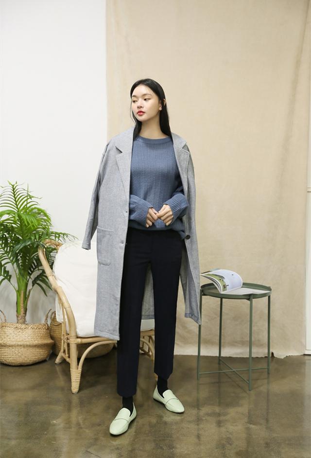 雾霾蓝搭配什么颜色好看，雾霾蓝搭配什么颜色好看装修（雾霾蓝+这5种颜色）