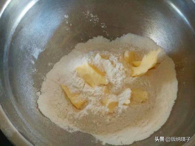 蛋挞皮的正宗制作方法，让你在家就能吃上酥脆嫩滑的蛋挞