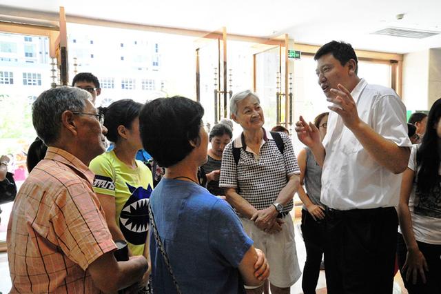 五朵金花演员表，五朵金花演员表杨丽坤（你会想起杨丽坤的阿鹏哥）