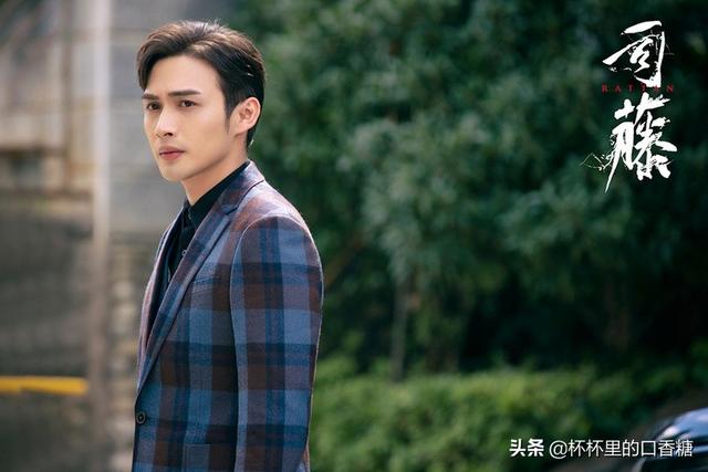 可爱霸道总裁，可爱霸道总裁正在洗澡 灰姑娘闯进全部视频（任嘉伦帅气可爱、张翰霸气傲娇图片）