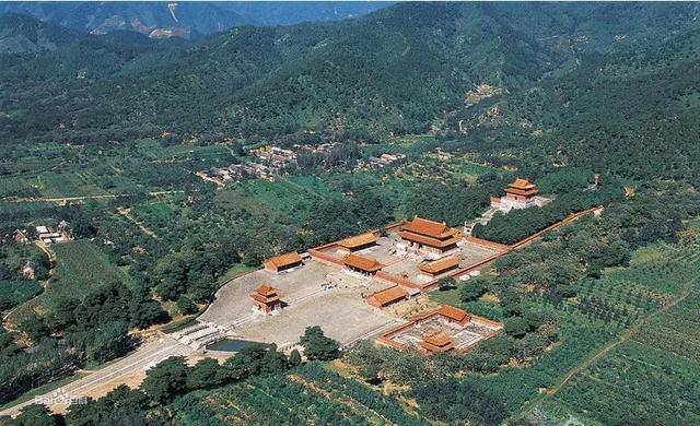 清太宗皇太极的陵墓，皇太极墓在何处（清代皇家陵寝）