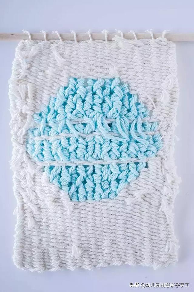 创意书签制作方法，阅读书签制作（毛线创意手工-杯垫、书签和挂饰）