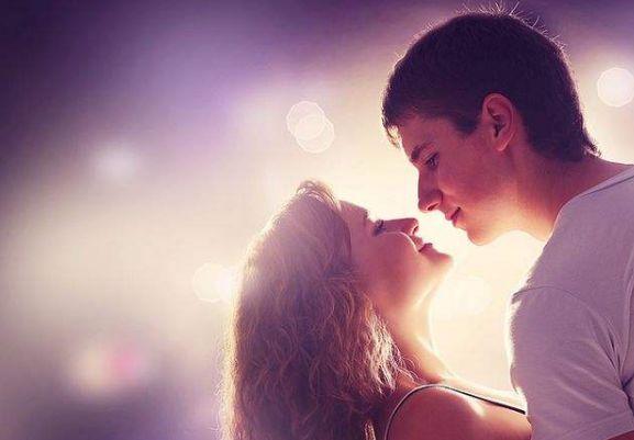 舌吻看出男生爱不爱你，男生跟你舌吻是真的喜欢吗（男人对你是否有真爱）