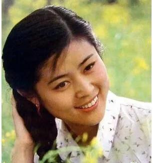 倪萍的故事：3婚两娃，与郭达最可惜，和陈凯歌同居4年丢失自尊