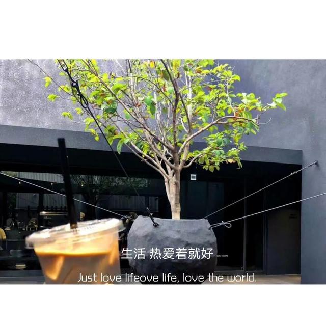 崩溃抑郁黑暗头像，黑色抑郁丧系空间背景图/我以为你是人间理想 后来怎知是万劫不复.微信（今日份，精选抑郁系背景图）