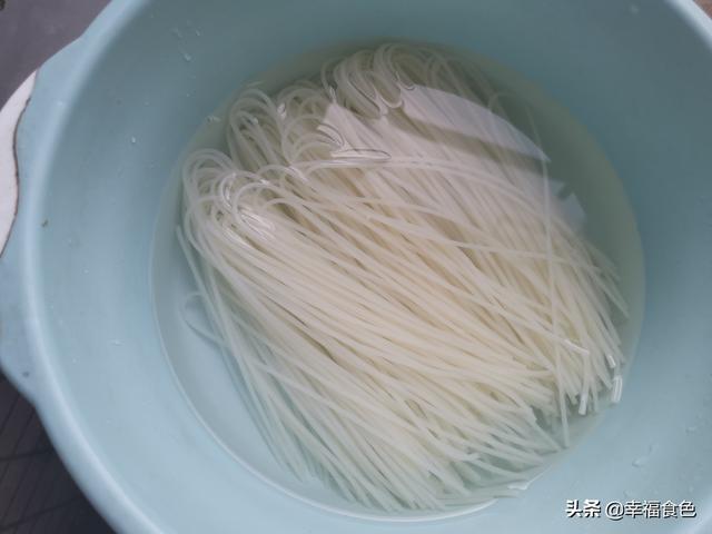 怎样煮螺蛳粉才能好吃，只需要加2样东西