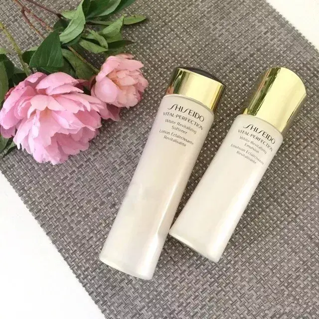 雪肌精优纯奢华套装适合什么肤质，雪肌透亮嫩肤套装（以及适合肤质<含价格>）