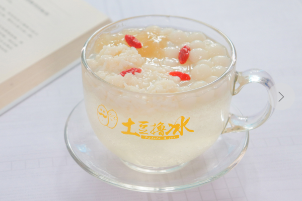 三鲜冰粉怎么做，三鲜冰粉怎么做好吃（在家也能做的三鲜冰粉详细教程）