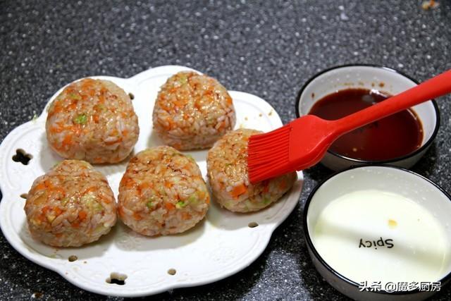 速冻饭团可以用烤箱加热吗，速食饭团可以用烤箱吗（做一盘小巧可爱能拉丝的饭团）