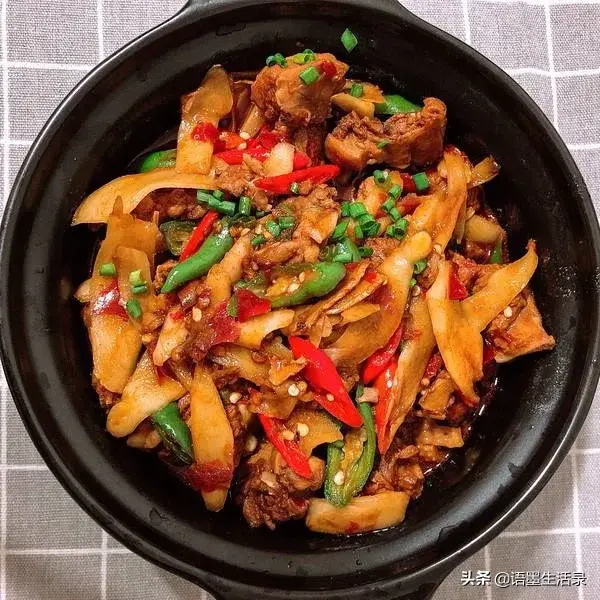 子姜焖土鸭怎么做，再也不去饭店吃了