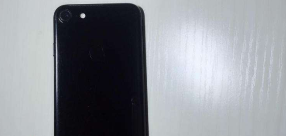 卡贴机跟正常机的区别，卡贴机和普通机的区别是什么（大家平时都听说过苹果卡贴机）