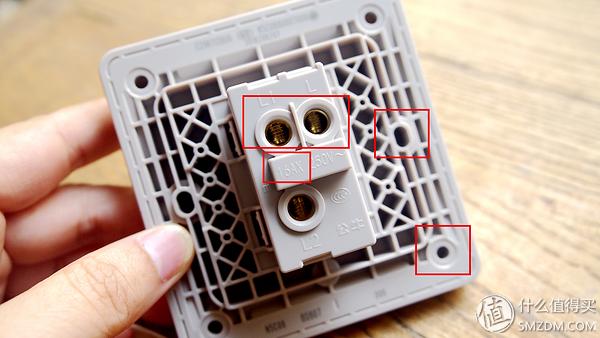 tcl国际电工（无边框开关插座拆解评测）