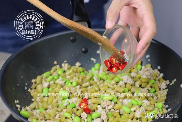肉末酸豆角怎么炒好吃，肉末酸豆角怎么炒好吃视频（来一盘酸豆角炒肉末）