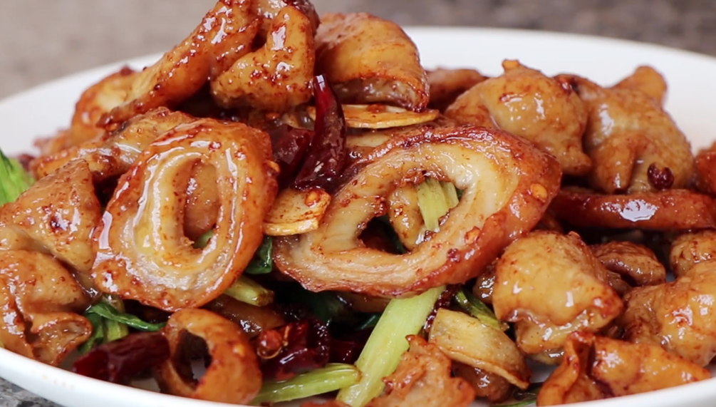 【干煸肥腸】做法步驟圖 外焦香里嫩 沒有一點腥味-起舞食譜網