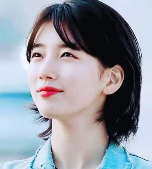 好看的发型女生中长发，好看的发型女生中长发2021（明星示范2020大热发型）