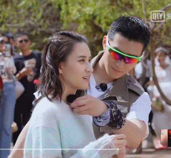 窦骁何超莲分手原因，何超莲窦骁分手是真的吗（其实人家的恩爱都藏在细节里）