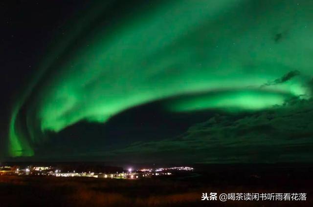 冰岛极光最佳观赏时间，冰岛极光最佳观赏时间是多少（无论春夏秋冬都可感受到冰与火碰撞的美景）