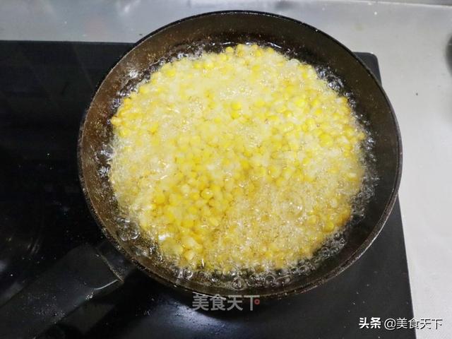 松子玉米的做法，玉米馒头怎么做才能松软好吃视频（玉米这样做也太好吃了吧）