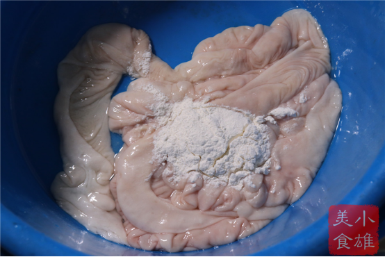 猪大肠怎么做好吃，猪大肠怎么做才好吃呢（肥肠这样做才过瘾）