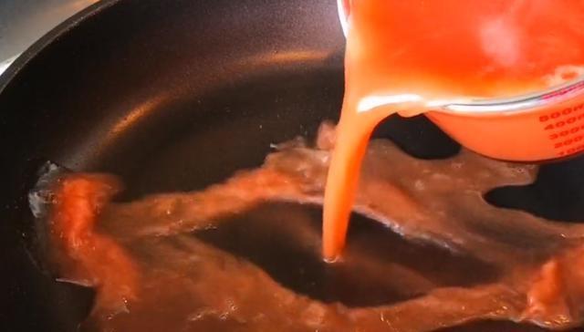 西瓜冰糕怎样做，西瓜冰糕怎样做好吃（2分钟教你用西瓜做凉糕）