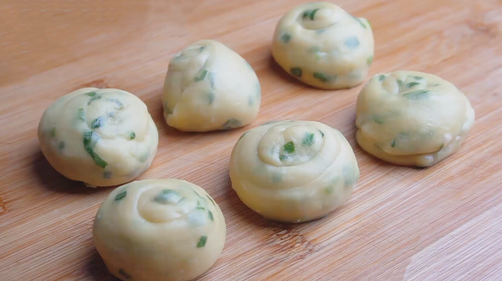 图片[6]-【葱花饼】做法步骤图 营养又美味 做一次半个月不早起-起舞食谱网