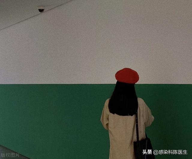 外围女是什么意思，外围女的意思是指什么（说女生长得像外围女是什么意思）