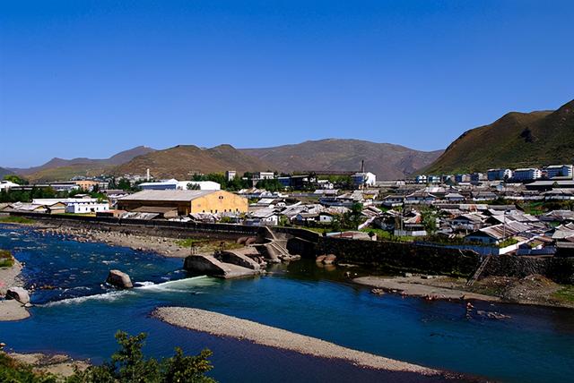 朝鲜边境城市有哪些，看看当地百姓的生活日常