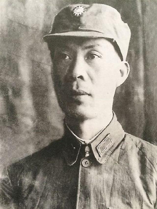 周志柔（周至柔），龙行天下司徒追日扮演者（毛泽东点将周士第挂帅防空军）
