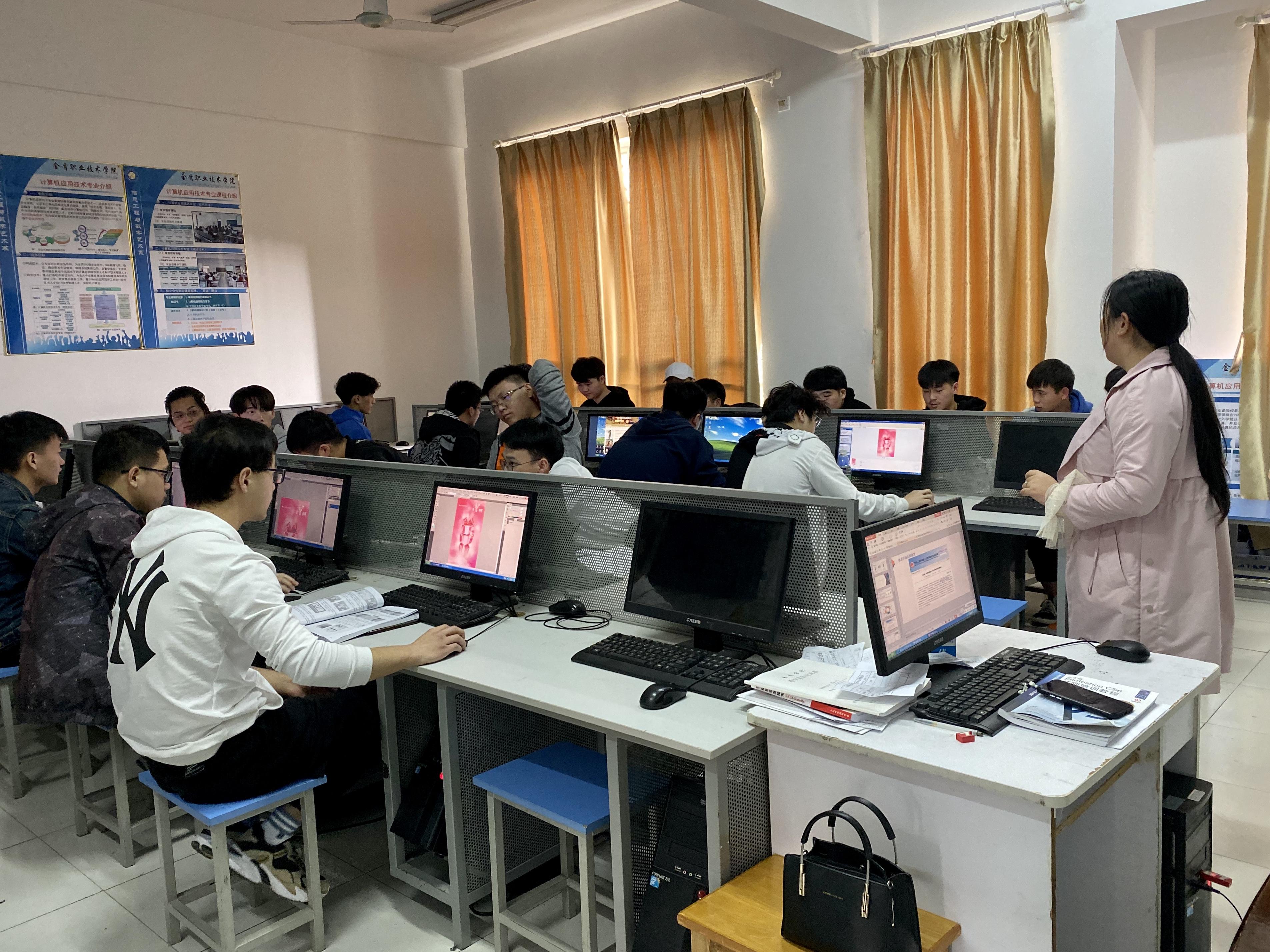 电竞学校录取条件(电竞学校需要多少分才能上)