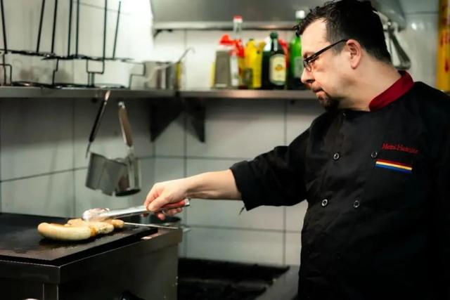 澳洲西冷牛排，澳洲西冷牛排做法（德国大叔做了20年）