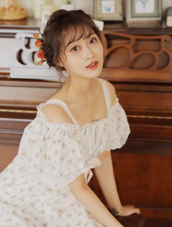 巴啦啦小魔仙演凌美琪的人是谁，《巴啦啦小魔仙》凌美琪因心梗猝死