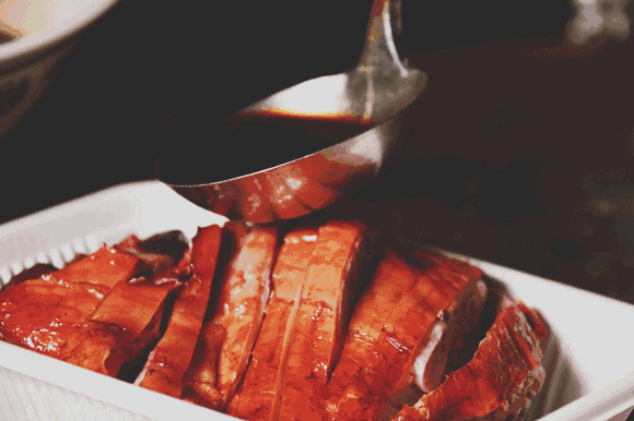 红卤鹅肉，卤鹅肉为什么是红红的（广州人常吃的卤水）