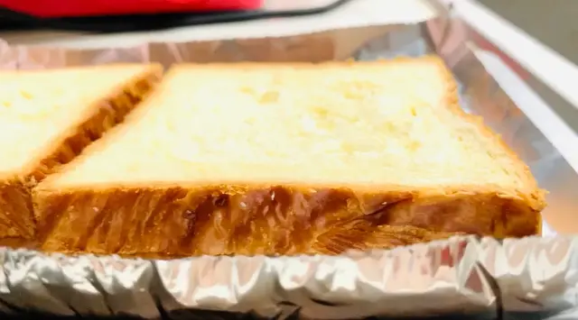 正宗芝士黄油吐司做法，半熟溏心蛋像布丁一样