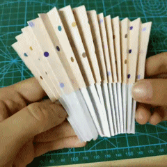 纸扇子的做法，纸扇子的做法描述（教你做5款夏季手工扇）