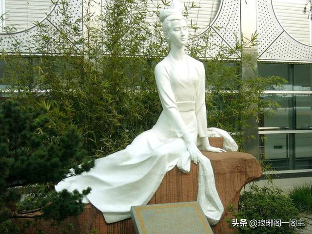 西施简介，西施简介（西施是谁（<四大美女>——西施）