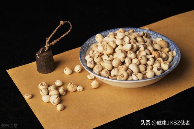 贝母（贝母是什么），“川贝母”的功效及其应用（母贝和贝母）