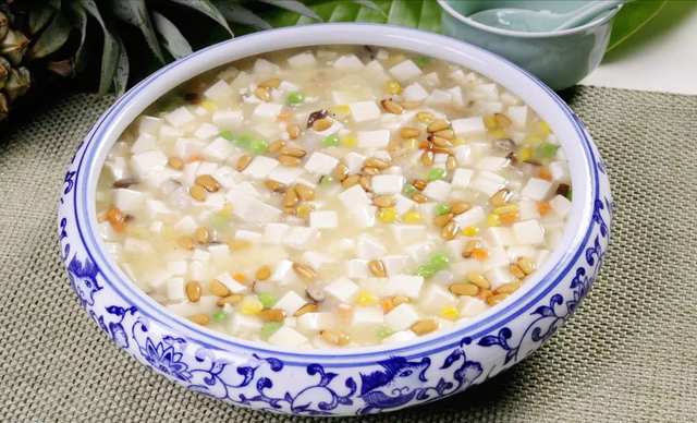 杭州有什么好吃的，杭州美食攻略（杭州美食图鉴：从杭帮菜说起）