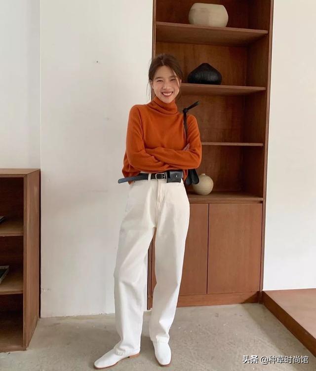 透明校服这样穿可以避免尴尬，透明校服这样穿可以避免尴尬嘛（这3种风格美呆了）