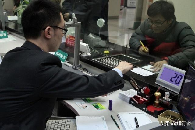 工商银行活期存款利率，工商银行活期存款利率表2022（每个月才能有3500元利息）