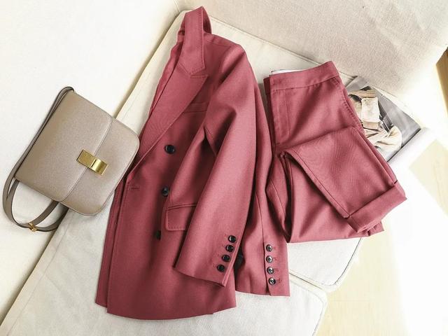 简约时尚款穿搭示范让你节后上班出街无忧，上班族时尚穿搭（时髦洋气还显瘦）