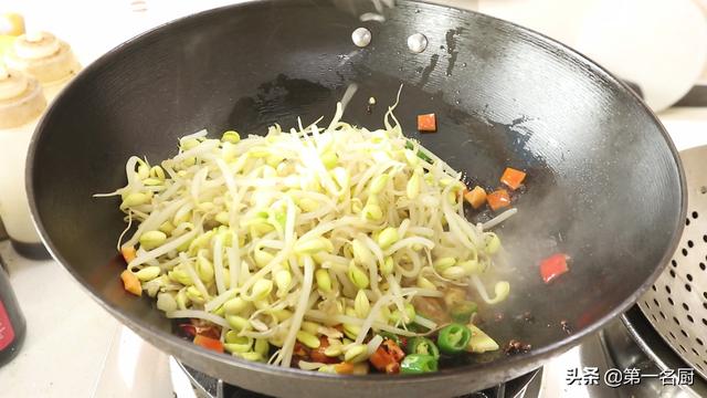 黄豆芽怎么做好吃，绿豆芽怎么做好吃（大厨分享小技巧）