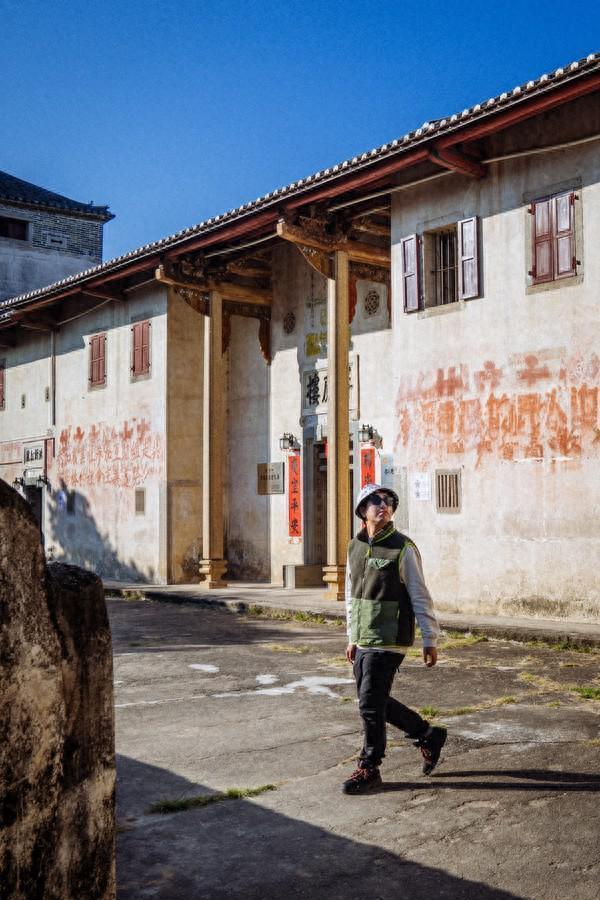 梅州的围龙屋各个像堡垒，五华万千健将抖龙威