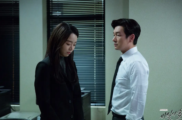 9部高分烧脑韩剧，好看烧脑的韩剧（近十年评分最高的10部悬疑韩剧）