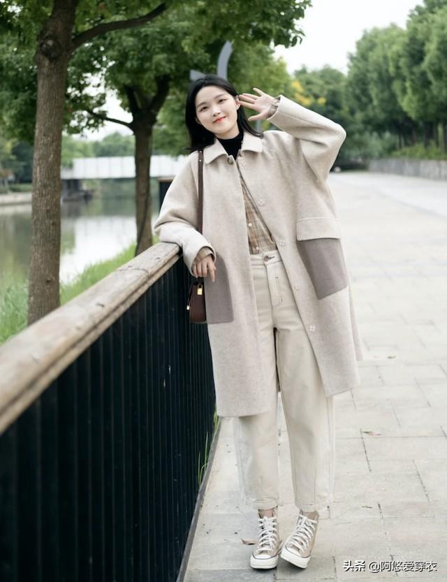 杏色衣服搭配什么颜色内搭，杏色搭配什么上衣（最正确的配色指南送你）